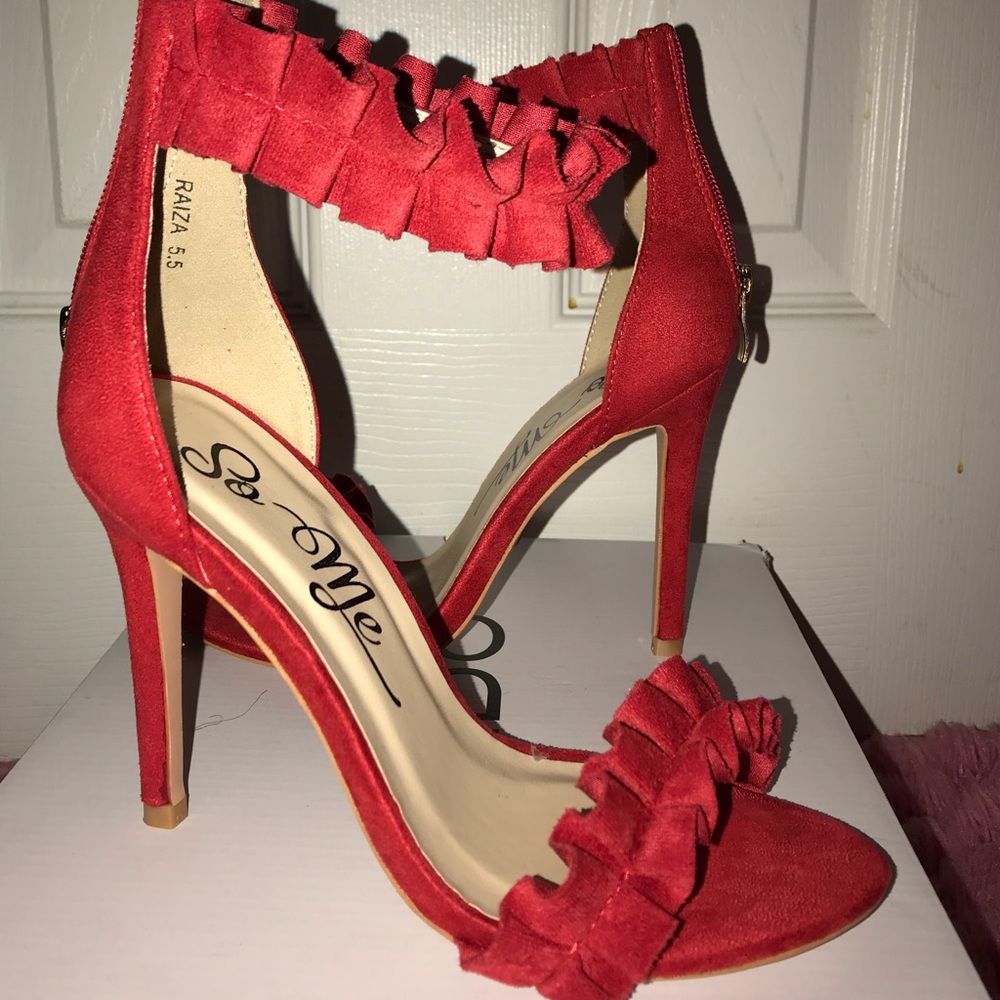 Heels - Picture 2 of 4